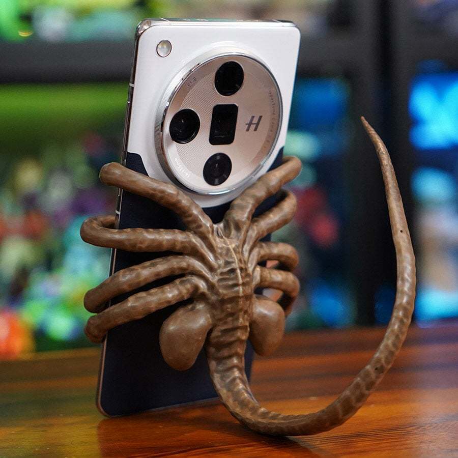 π Facehugger Phone Holder